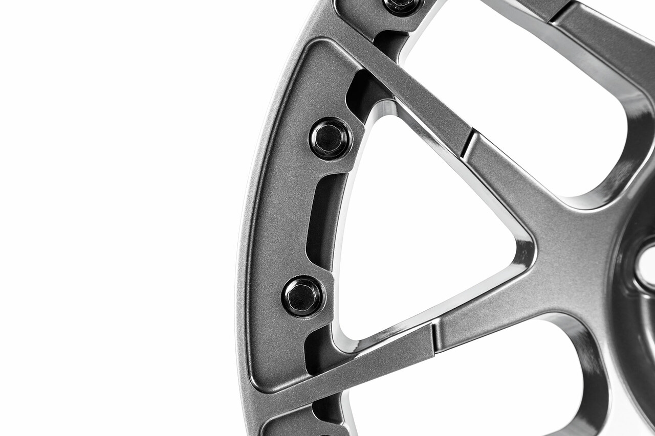 Forgestar_F14_Beadlock_Gunmetal_Wheel_Black_Hardware_Drag_Racing_Wheels_4__38805.1586804218.jpg